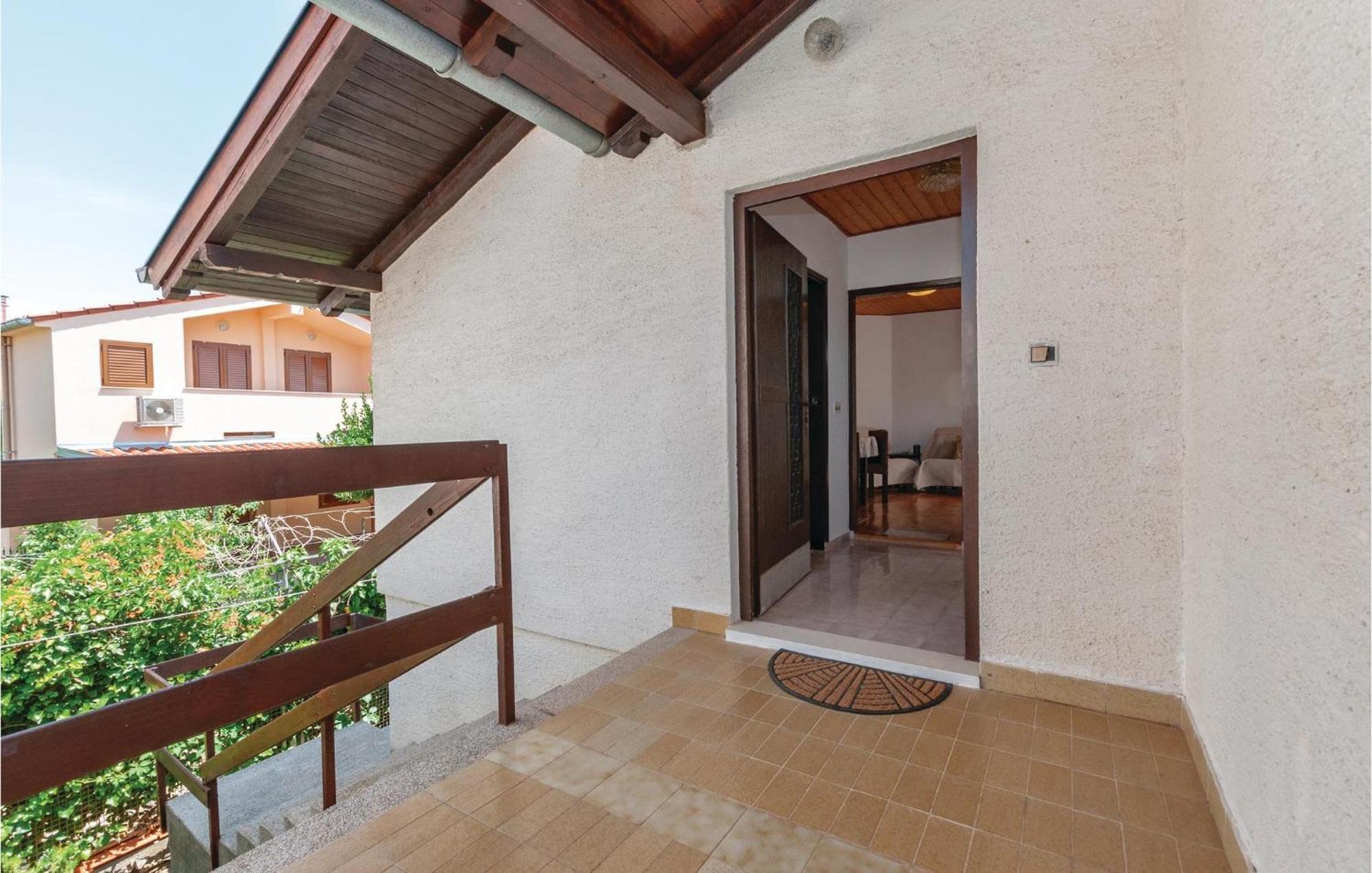 Pet Friendly Apartment In Jadrija With Wifi Ngoại thất bức ảnh
